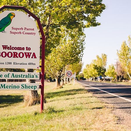 Boorowa Hotel Exterior photo