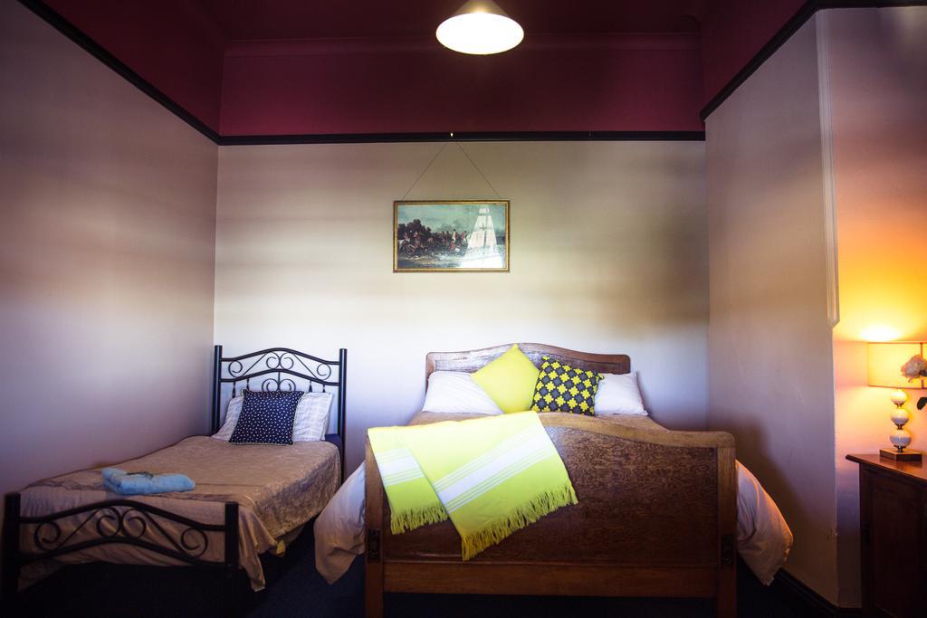 Boorowa Hotel Exterior photo