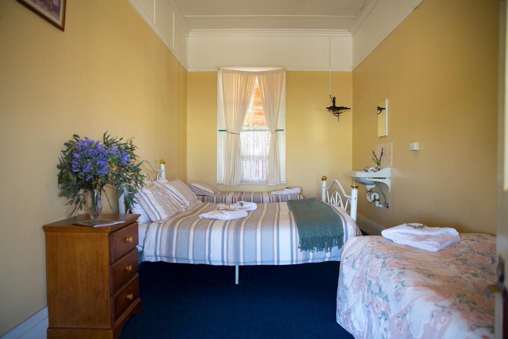 Boorowa Hotel Exterior photo